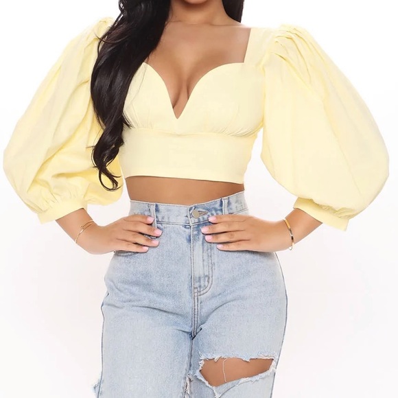 SOLD TO PLATOS CLOSET. NWT FashionNova crop top. - Picture 2 of 4